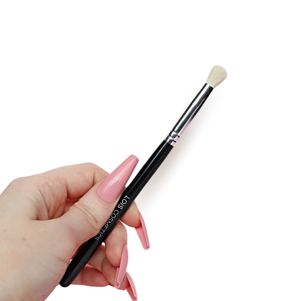 Domed Blending Brush – Lois Cosmetics